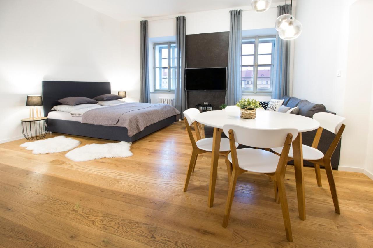 U Zlate Hvezdy Apartman Rizal Apartment Litomerice Ngoại thất bức ảnh