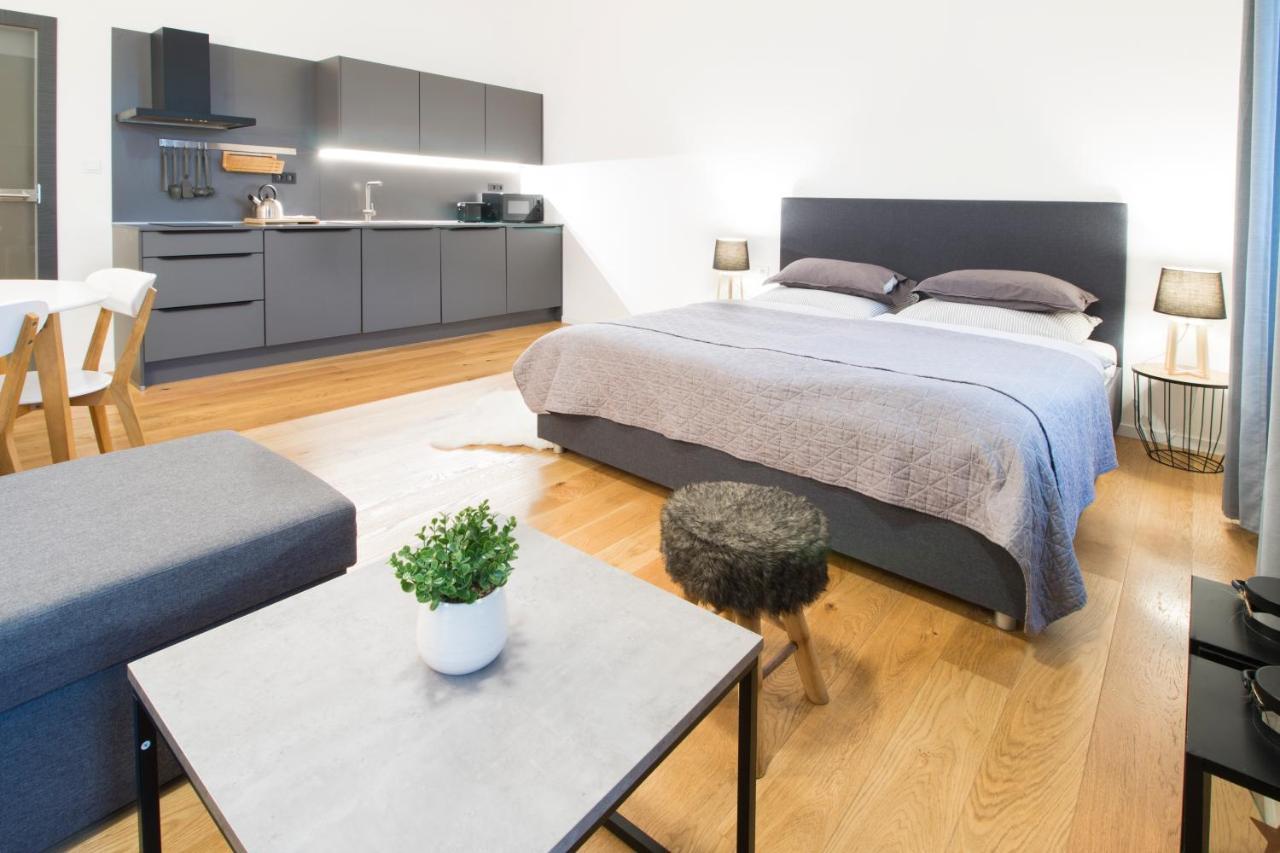 U Zlate Hvezdy Apartman Rizal Apartment Litomerice Ngoại thất bức ảnh